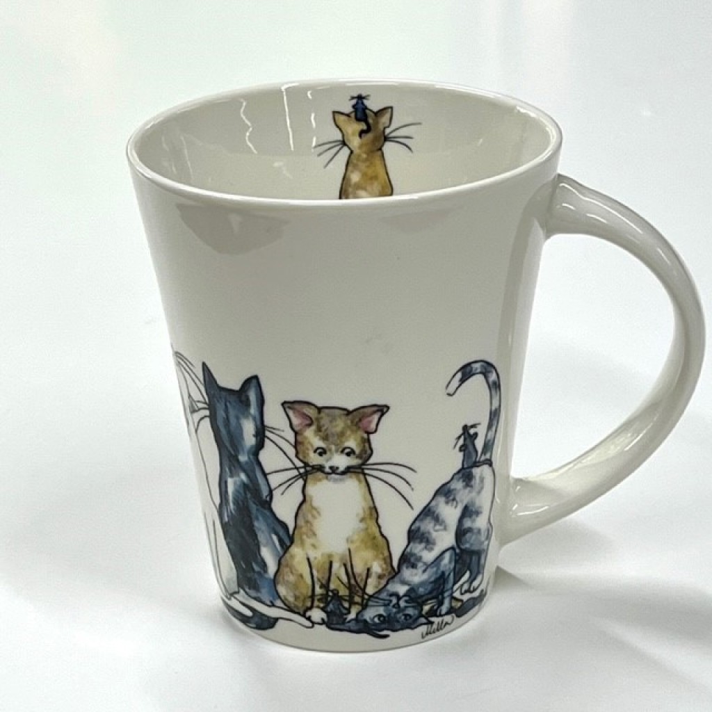 Camilla Ståhl Becher mit Katzen Camilla Ståhl Becher mit Katzen