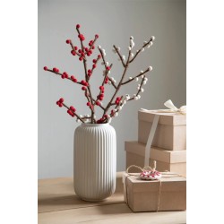 Gry & Sif  Ast mit weißen Beeren